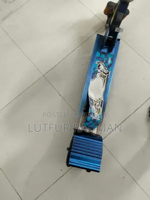 শিশুদের জন্য স্কুটি