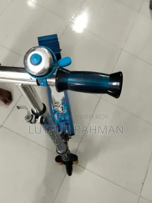 শিশুদের জন্য স্কুটি