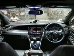 Toyota Harrier 2.0 2016 Pearl