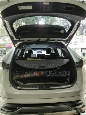 Toyota Harrier 2.0 2016 Pearl