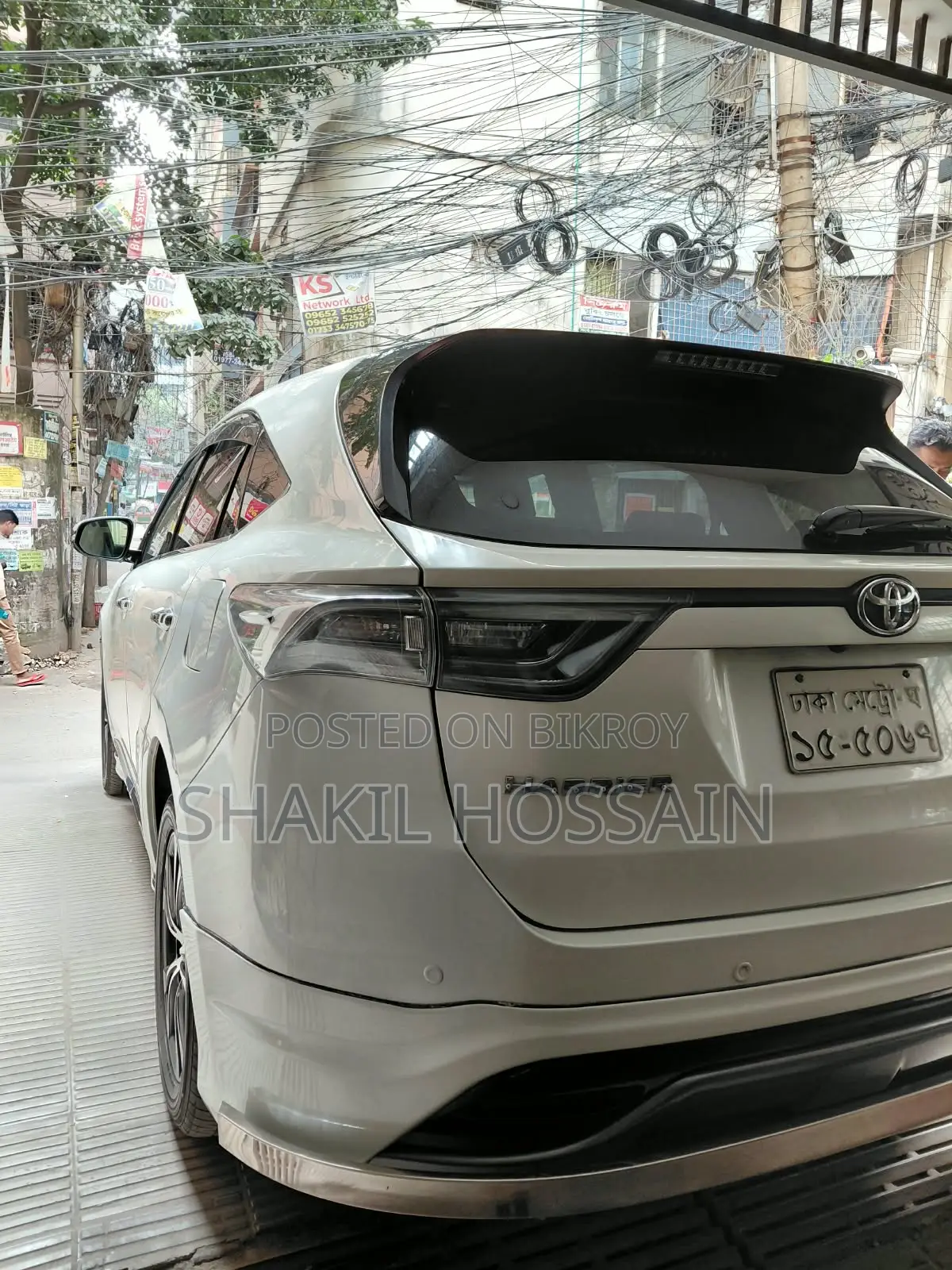 Toyota Harrier 2.0 2016 Pearl