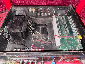 Amplifier 16 Transistor