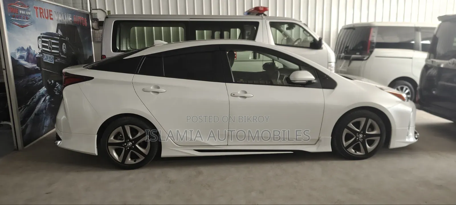 Toyota Prius 2021 Pearl