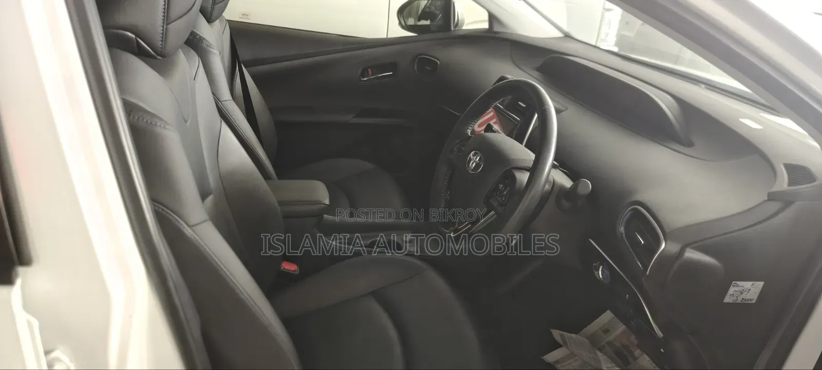 Toyota Prius 2021 Pearl