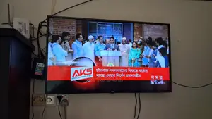 এলজি ৪কে ইউএইচডি ৪৩ ইঞ্চি টিভি জরুরি বিক্রির জন্য