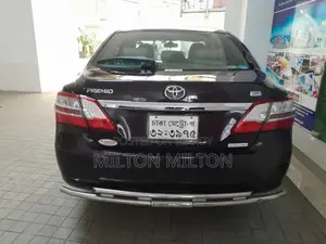 টয়োটা প্রমিও ২০১৫ মেরুন