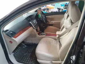 Toyota Premio 2015 Maroon
