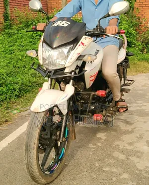 হিরো হাংক ২০১৭ হোয়াইট
