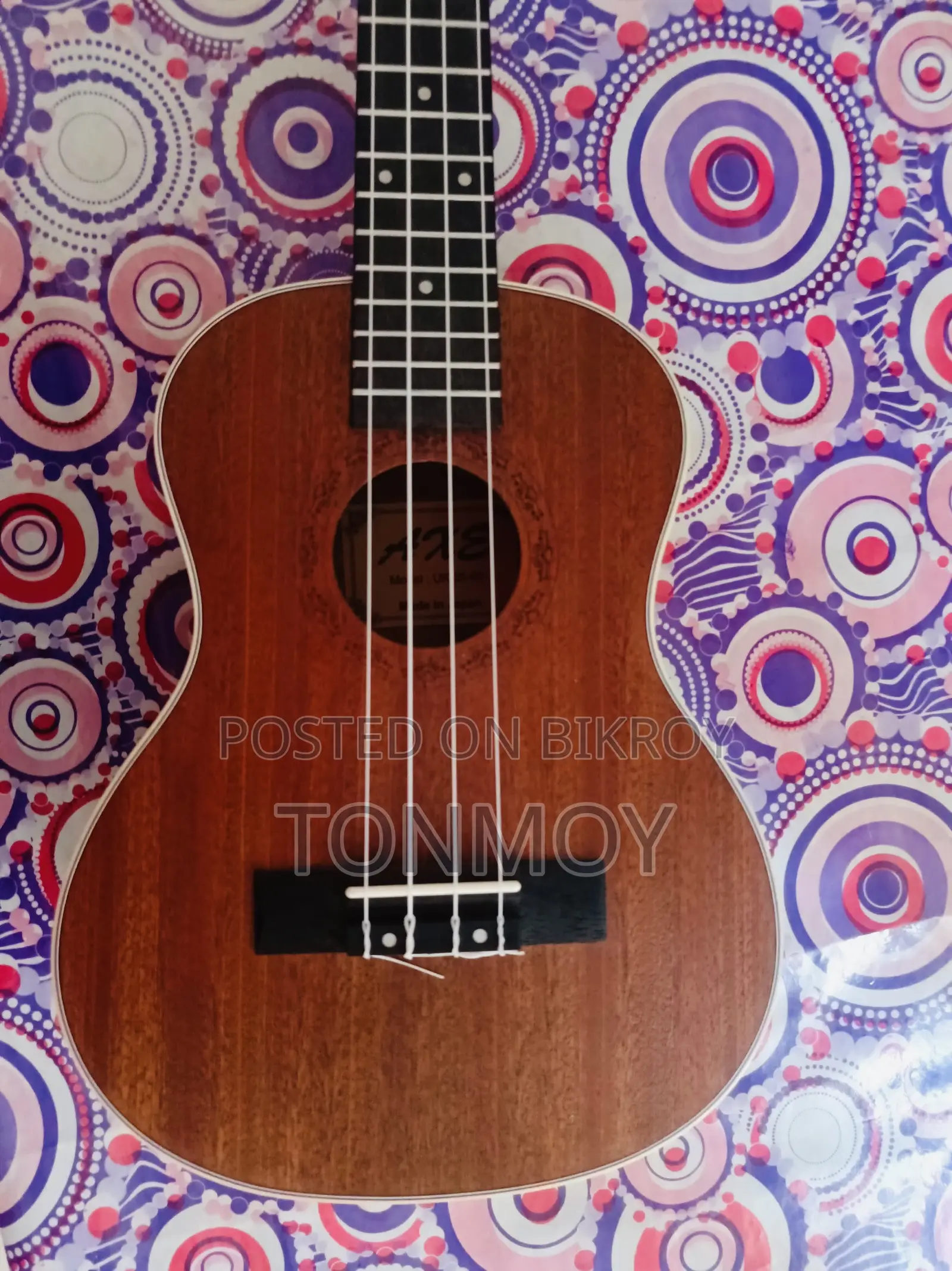 AXE Ukulele