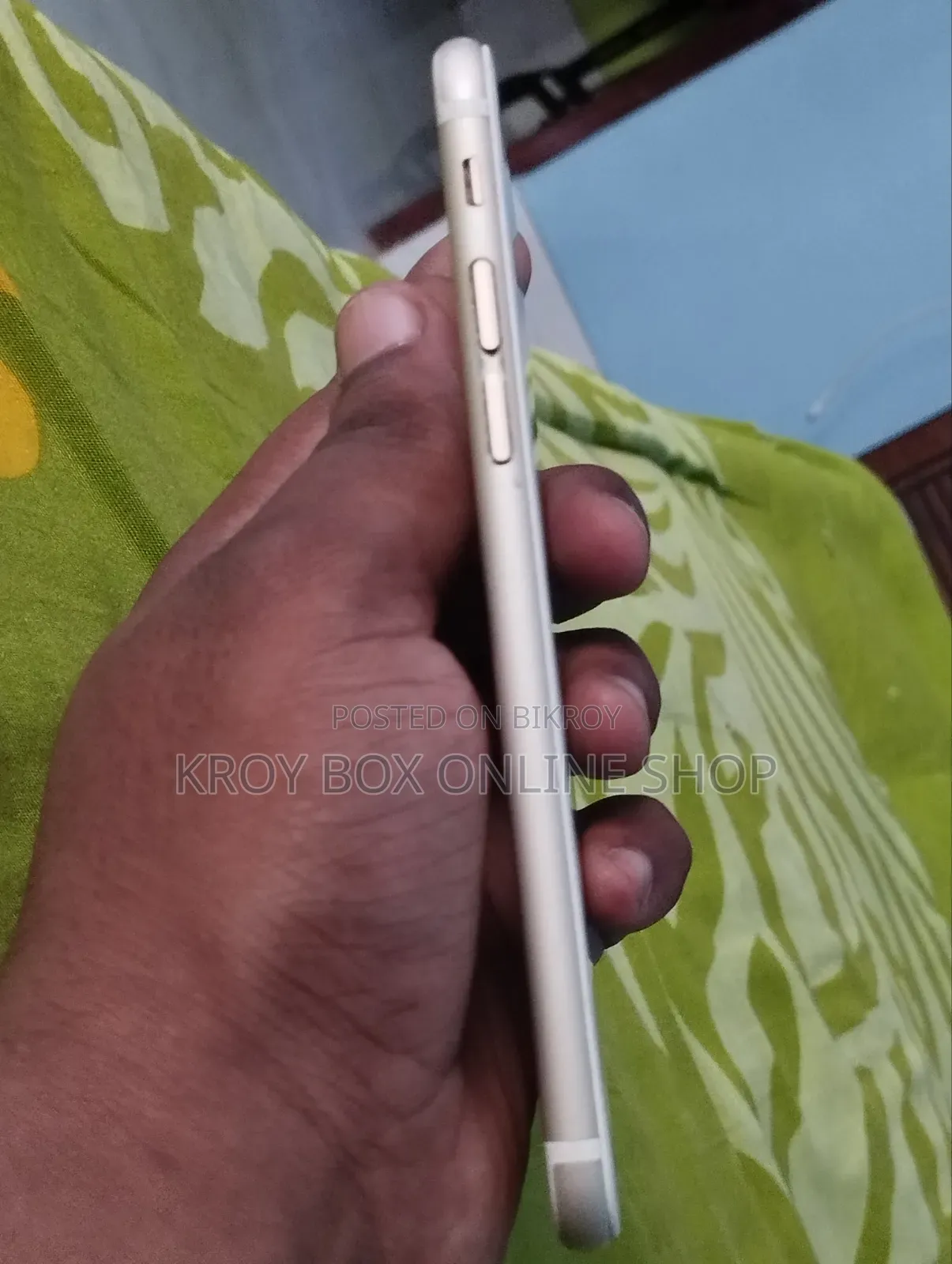 Apple iPhone 6s 64 GB Gold