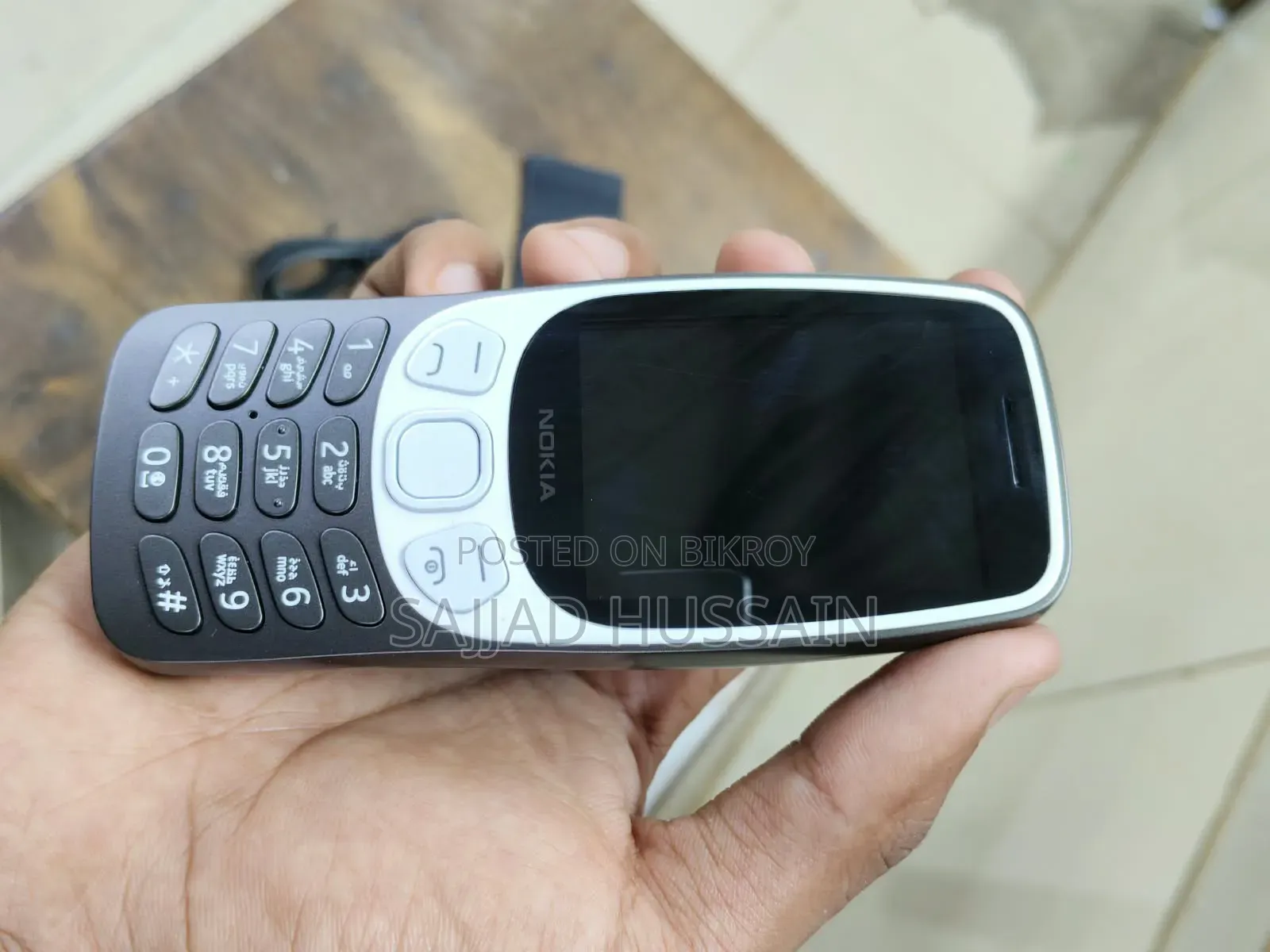 নতুন নোকিয়া ৩২১০ কালো