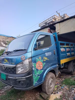 Tata Intra V20 9 Feet 50000