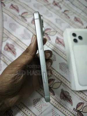New Apple iPhone 17 Pro Max 256 GB White