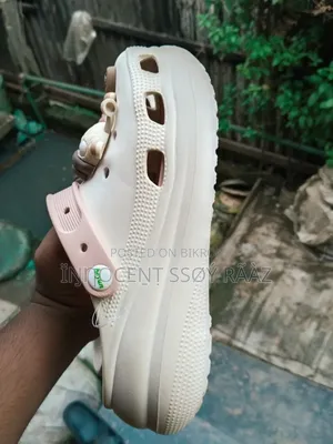 চীন ক্রোকস বিক্রি
