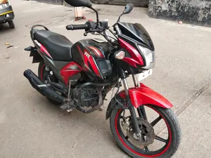 TVS Rockz 125 2018 Red