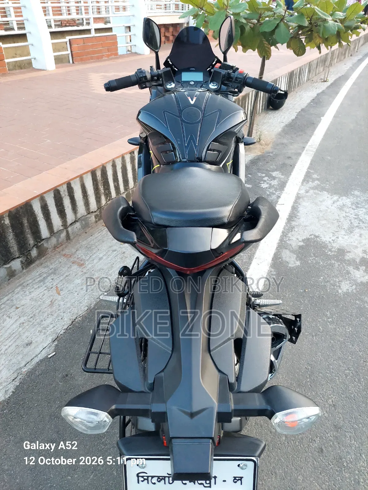 সুজুকি জিক্সার এসএফ ২০২৪ কালো