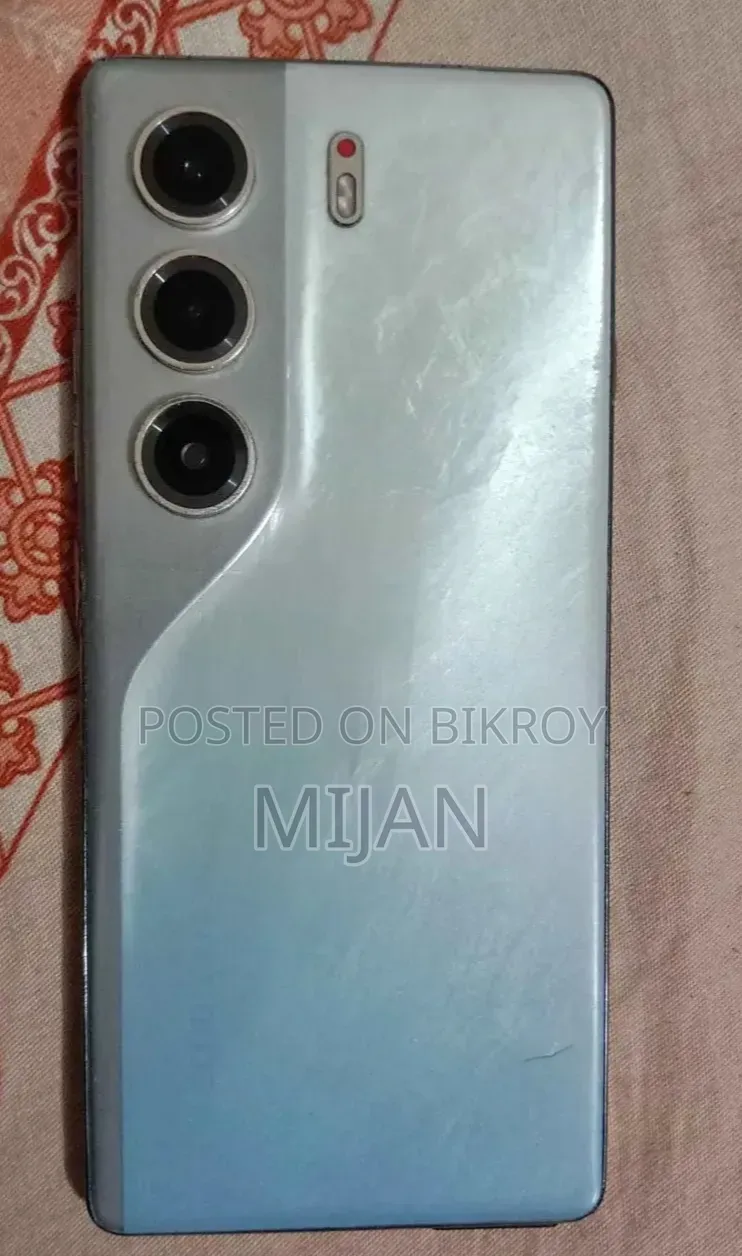 নতুন টেকনো ক্যামন ৪০ ২৫৬ জিবি গোল্ড