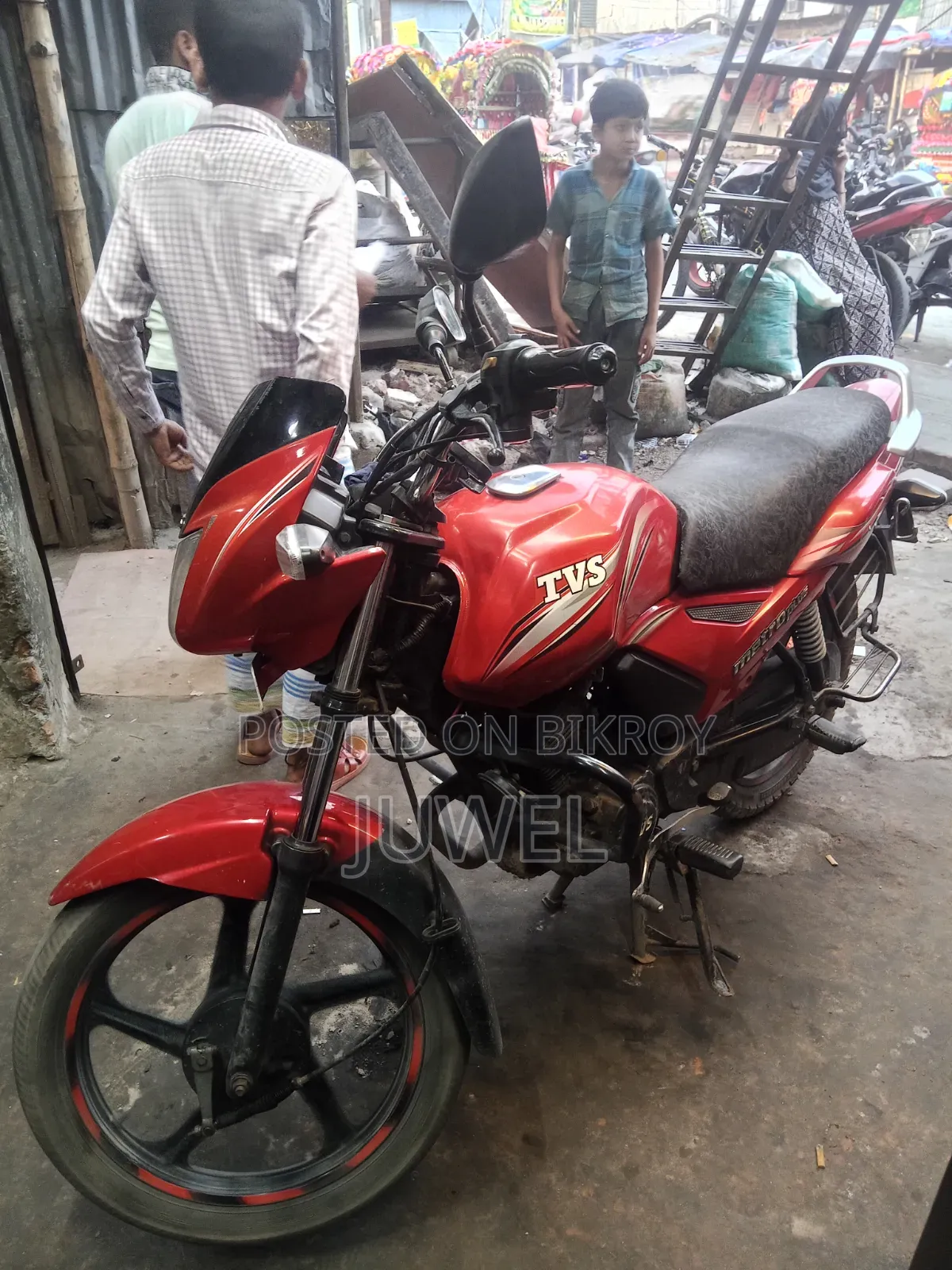 TVS Metro Plus 2016 Red