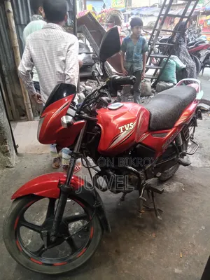 টিভিএস মেট্রো প্লাস ২০১৬ রেড