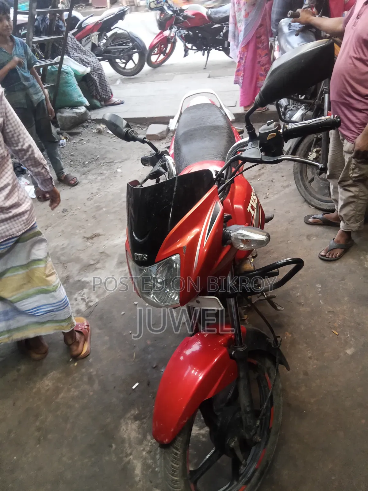 TVS Metro Plus 2016 Red