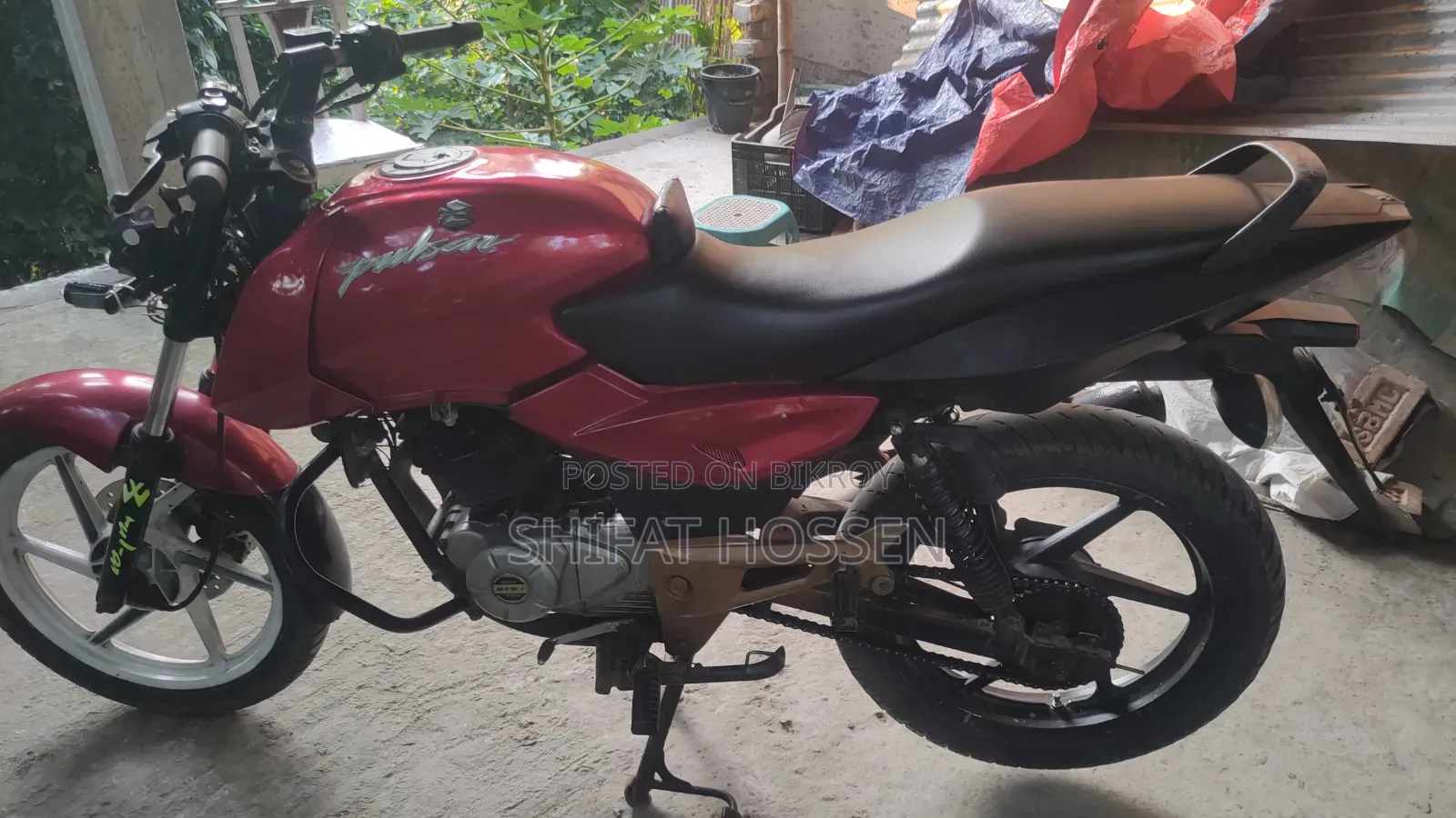 Bajaj Pulsar 150 2024 Red