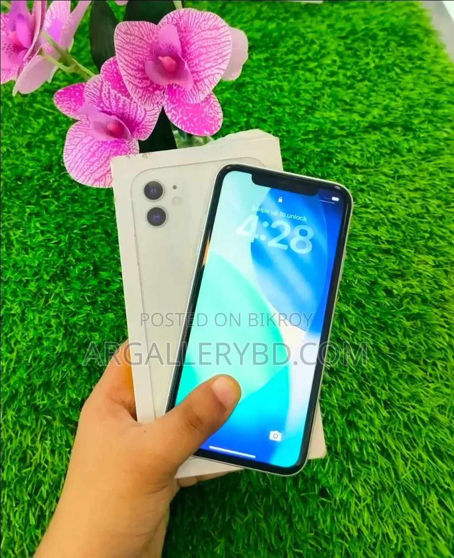 অ্যাপল আইফোন ১১ ৬৪ জিবি হোয়াইট