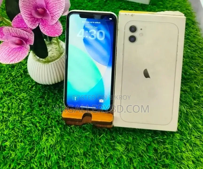 অ্যাপল আইফোন ১১ ৬৪ জিবি হোয়াইট