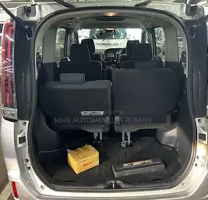 Toyota Noah 2.0 FWD (7 Seater) 2021 Silver
