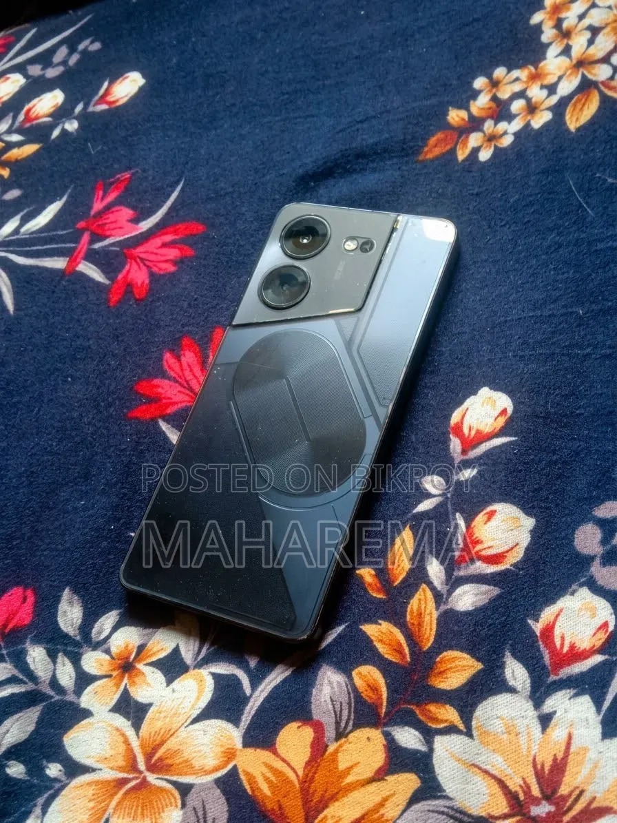 নতুন টেকনো পোভা ৫ প্রো ২৫৬ জিবি নীল