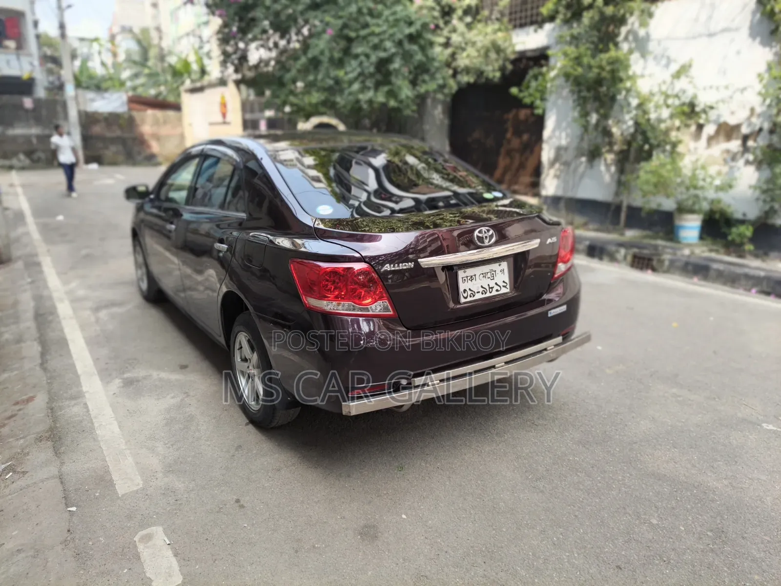 টয়োটা অ্যালিওন ২০১২ মেরুন