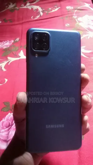স্যামসাং গ্যালাক্সি এ১২ ৬৪ জিবি ব্লু