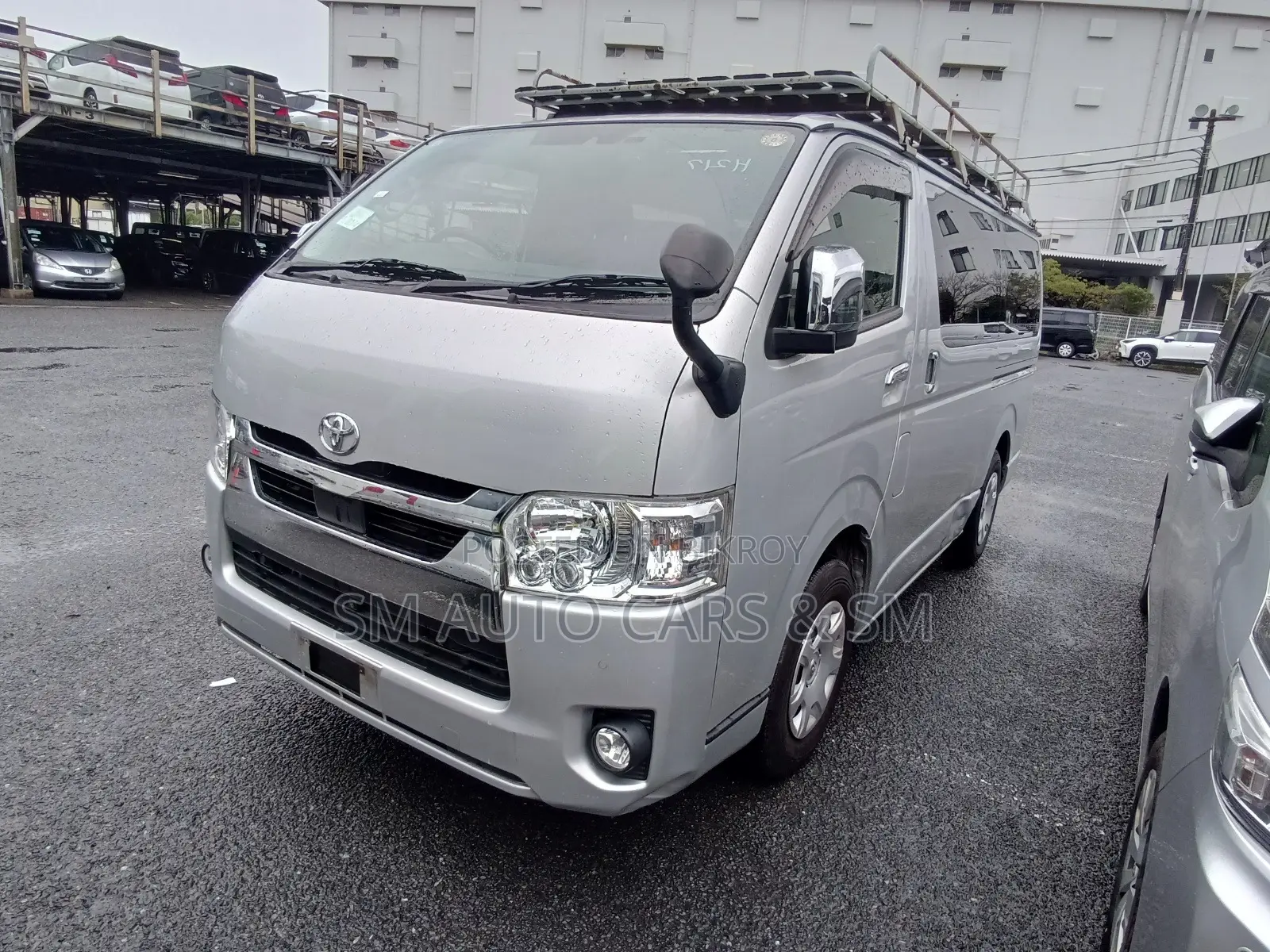 Toyota HiAce 2021 Silver