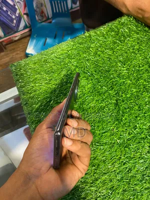 টেকনো স্পার্ক ২০ প্রো প্লাস ২৫৬ জিবি কালো