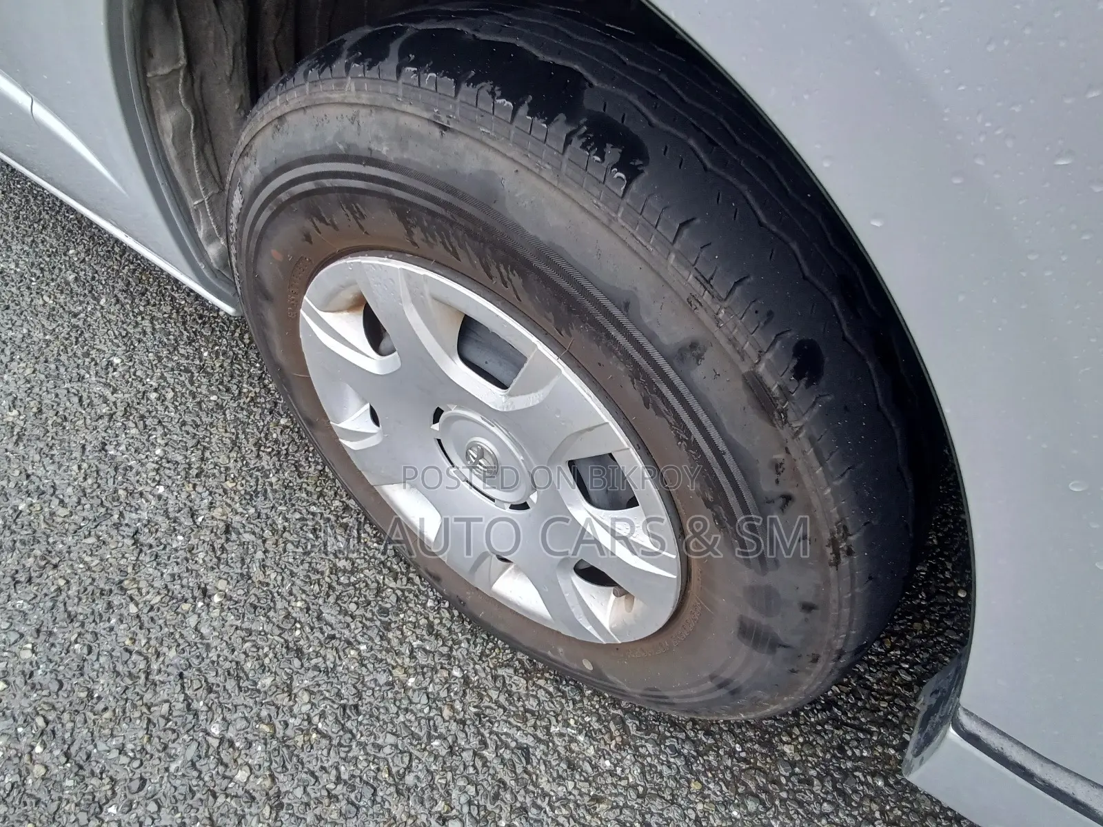 Toyota HiAce 2021 Silver