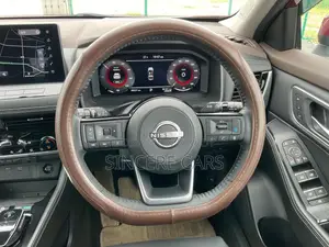 Nissan X-Trail 2022 Red