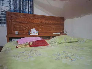 Mahogany Wood Bed Sell