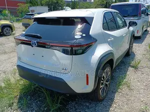Toyota Yaris Cross 2020 Pearl