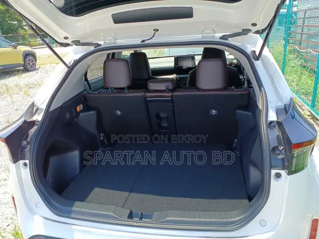 Toyota Yaris Cross 2020 Pearl