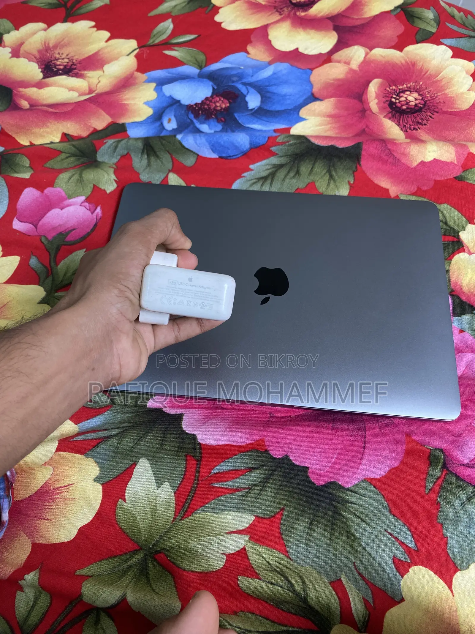 Laptop Apple MacBook Pro 2017 8GB Intel Core i5 SSD 256GB