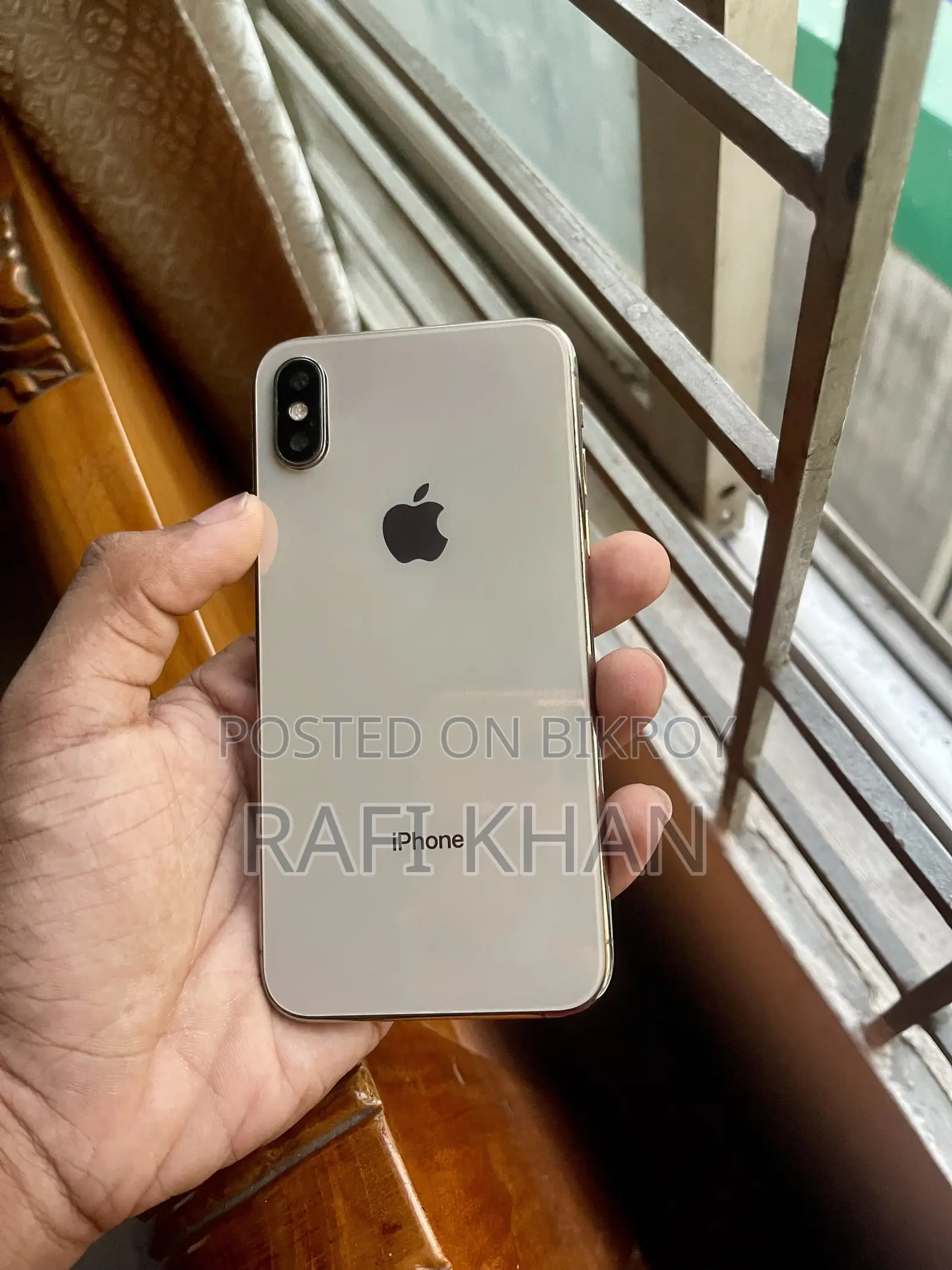 অ্যাপল আইফোন এক্সএস ২৫৬ জিবি গোল্ড