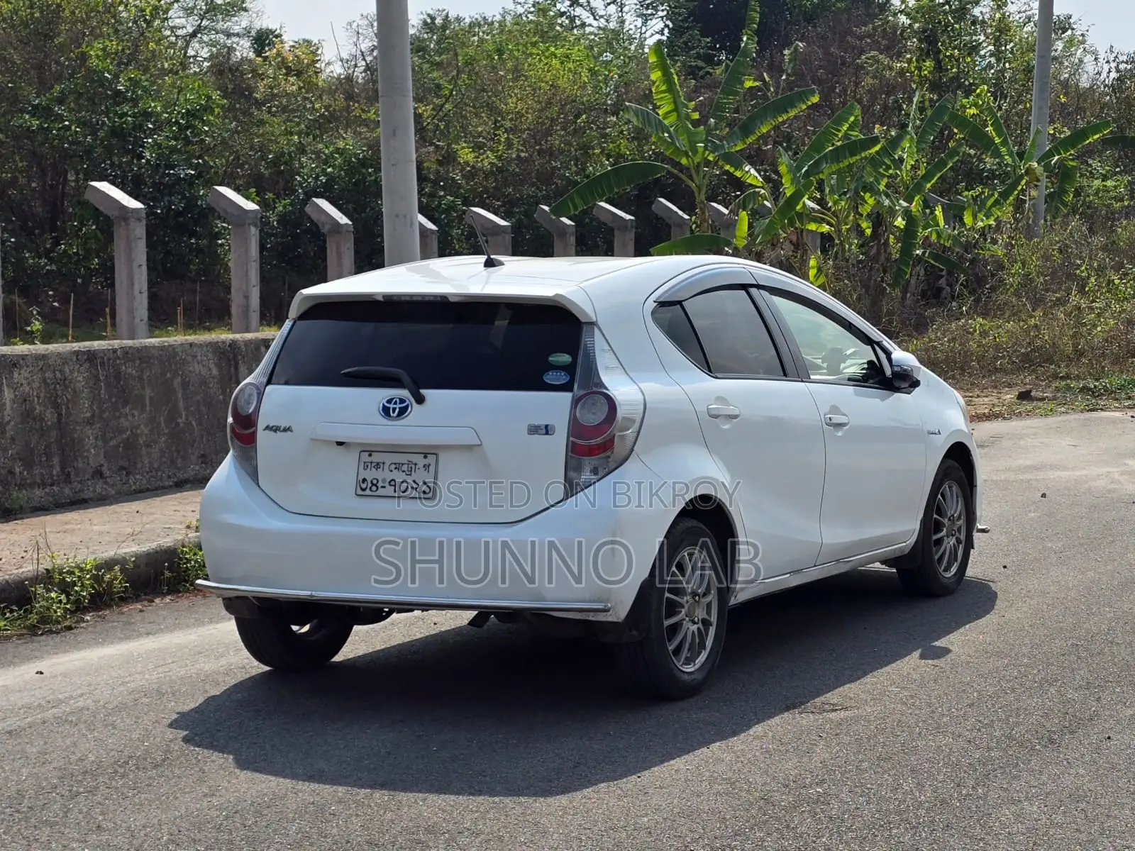 Toyota Aqua 2013 White