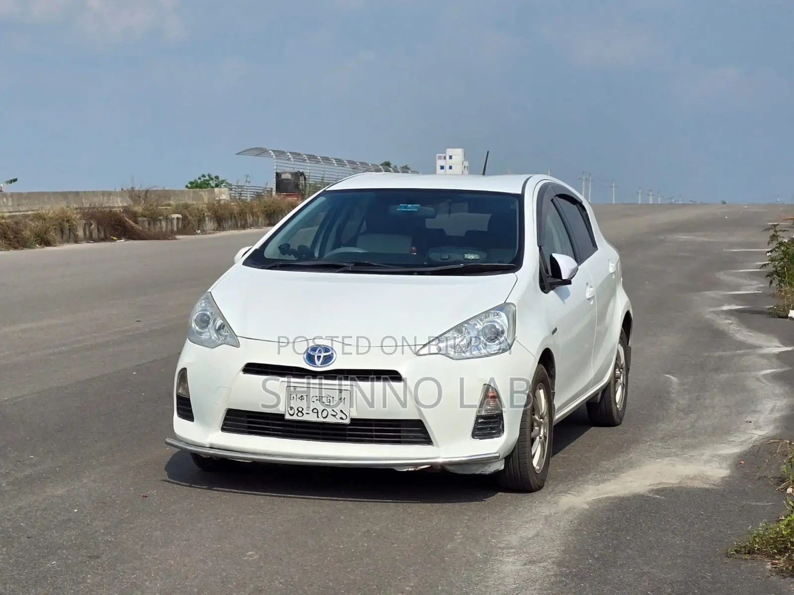 Toyota Aqua 2013 White