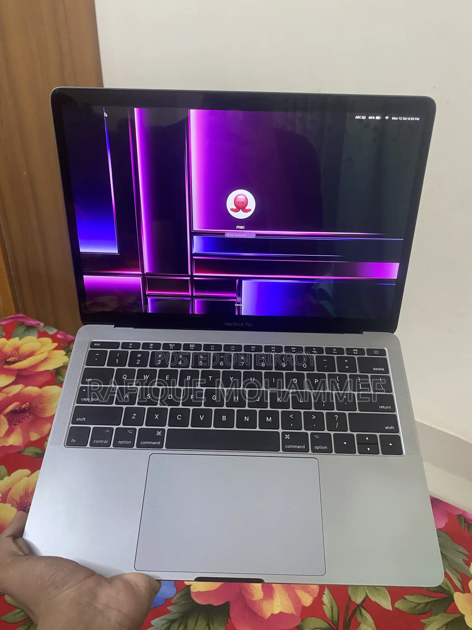 Laptop Apple MacBook Pro 2017 8GB Intel Core i5 SSD 256GB