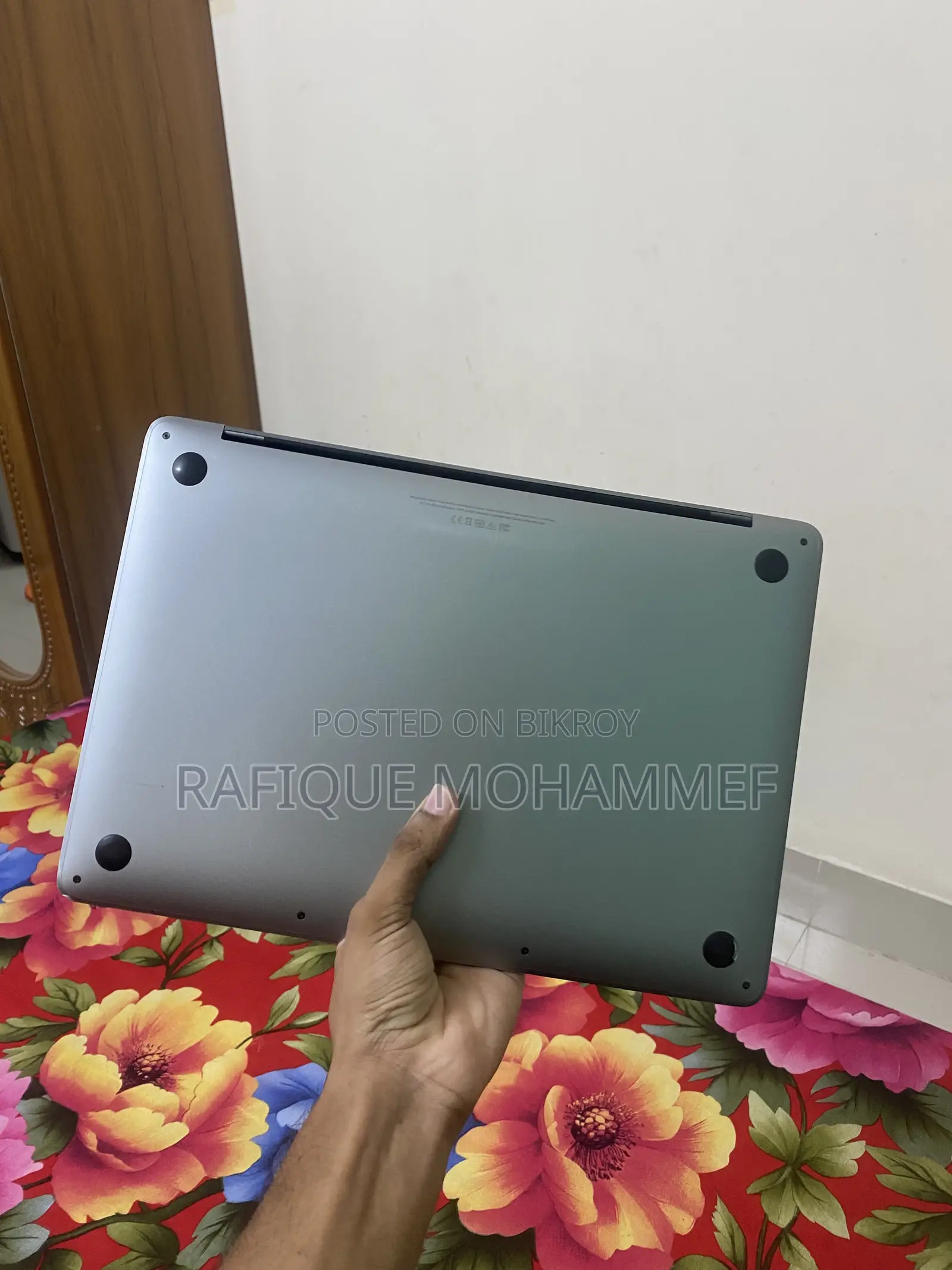 Laptop Apple MacBook Pro 2017 8GB Intel Core i5 SSD 256GB