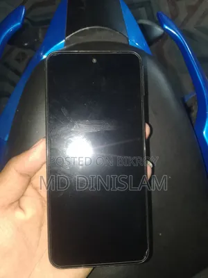 টেকনো স্পার্ক ৪০ ১২৮ জিবি কালো