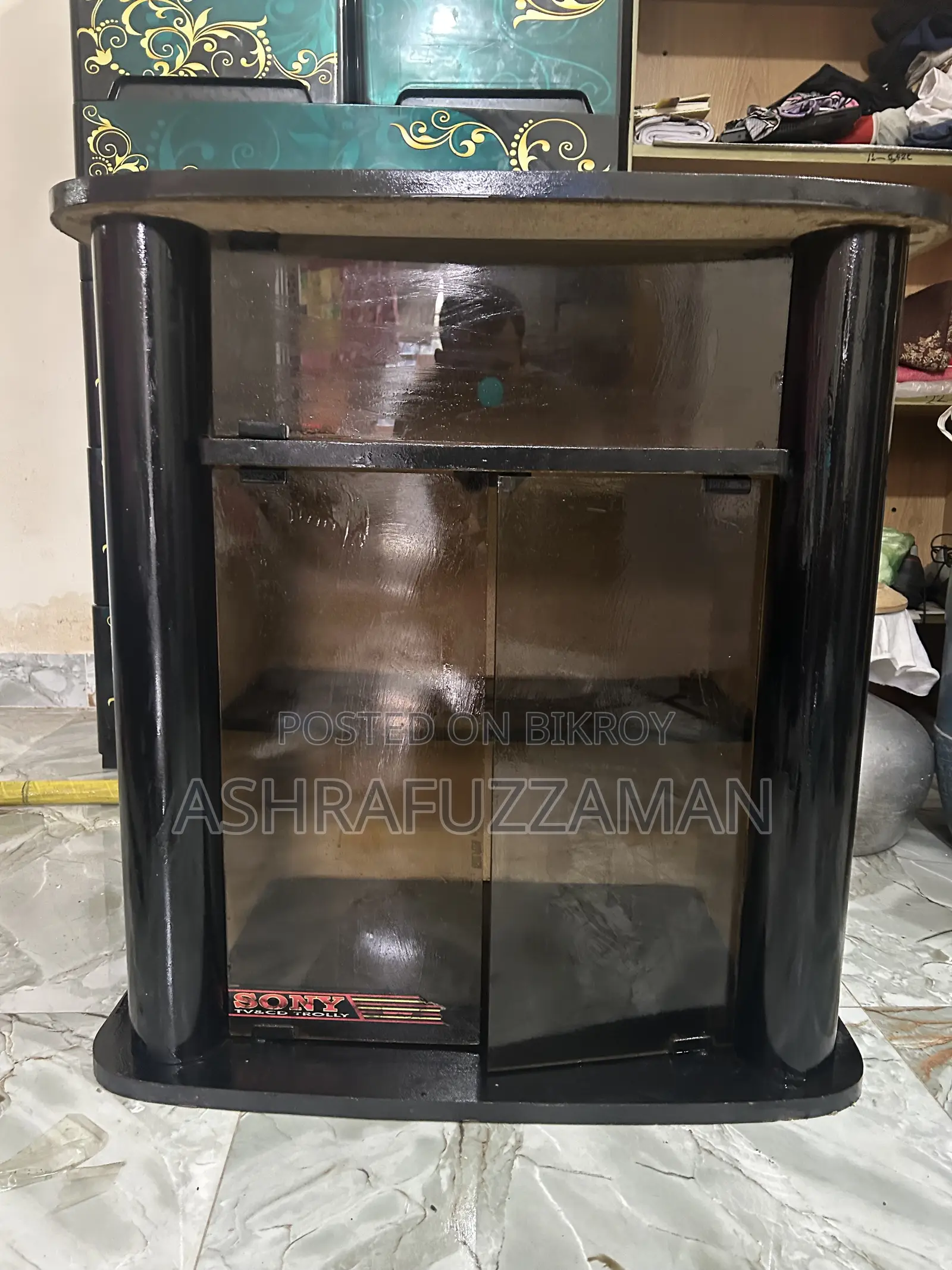 টিভি রাখার জন্য ভালো মানের কেবিনেট