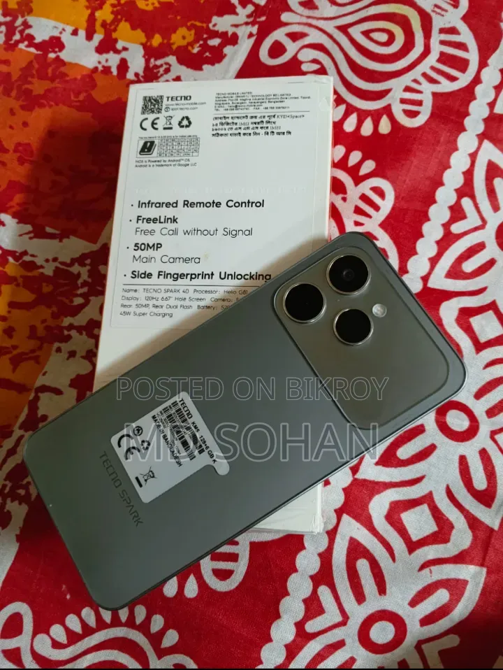Tecno Spark 40 128 GB Silver