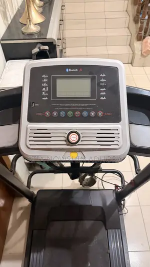 ফাংশনাল ব্লুটুথ ফিচারসহ ট্রেডমিল