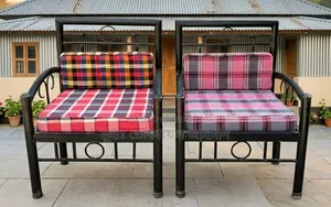 দুইটা সোফা বিক্রি করব/এসএস এর মাল