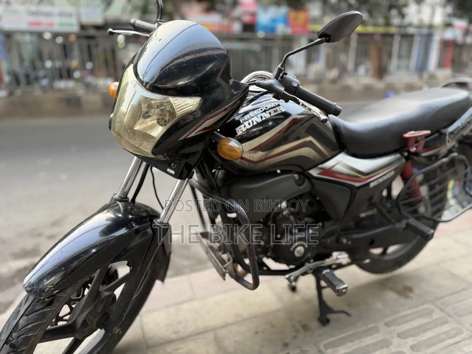 Runner Royal+ V2 2017 কালো